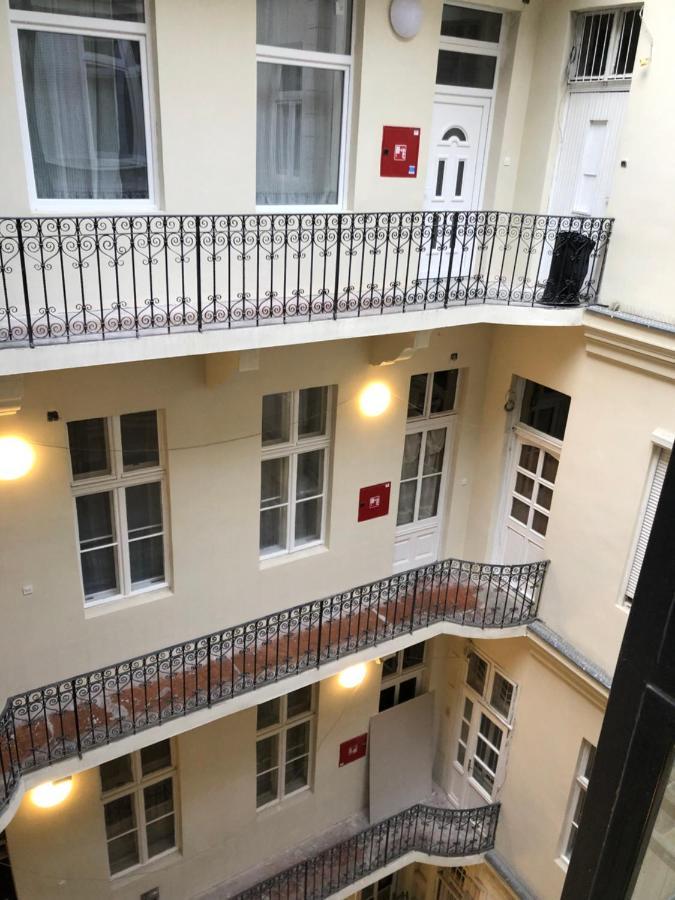 Pau18 Apartments Budapest Esterno foto