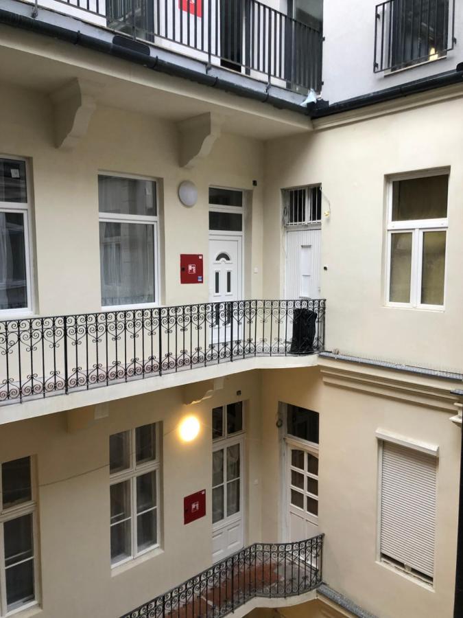 Pau18 Apartments Budapest Esterno foto